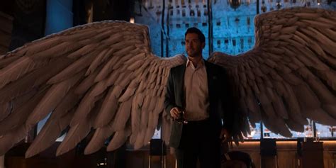 chloe sees lucifer's wings|does lucifer get his wings back.